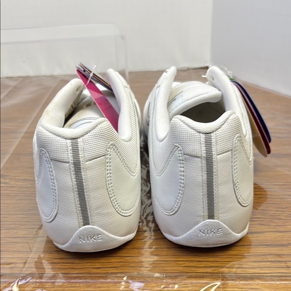 Nike White rebel sideline insert Sneakers with interchangeable colored Swoosh - Picture 4 of 6